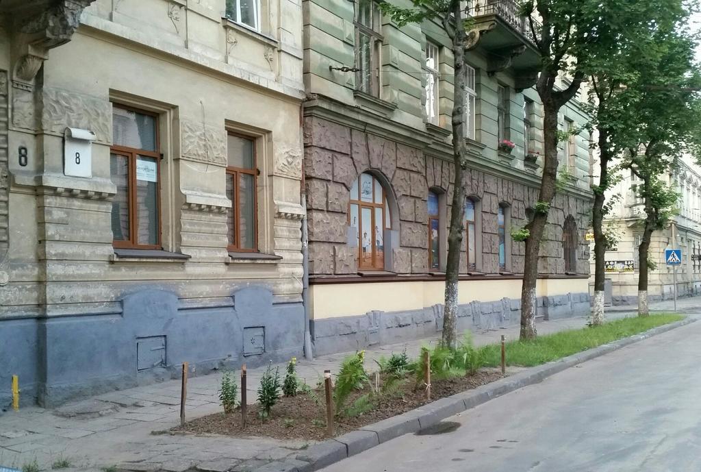 The Georgehouse Hostel Lviv Exterior photo
